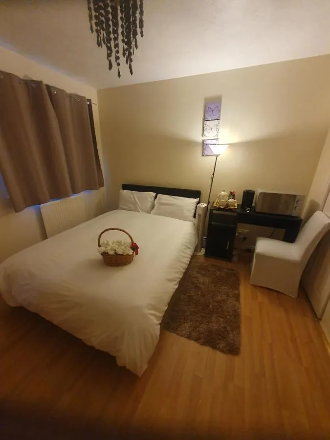 Double Size And Single Room In Barking contacts